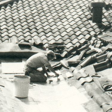 Molloy Roofing had already been in business for 60 years when this photo was taken in 1960. Molloy Roofing had already been in business for 60 years when this photo was taken in 1960.