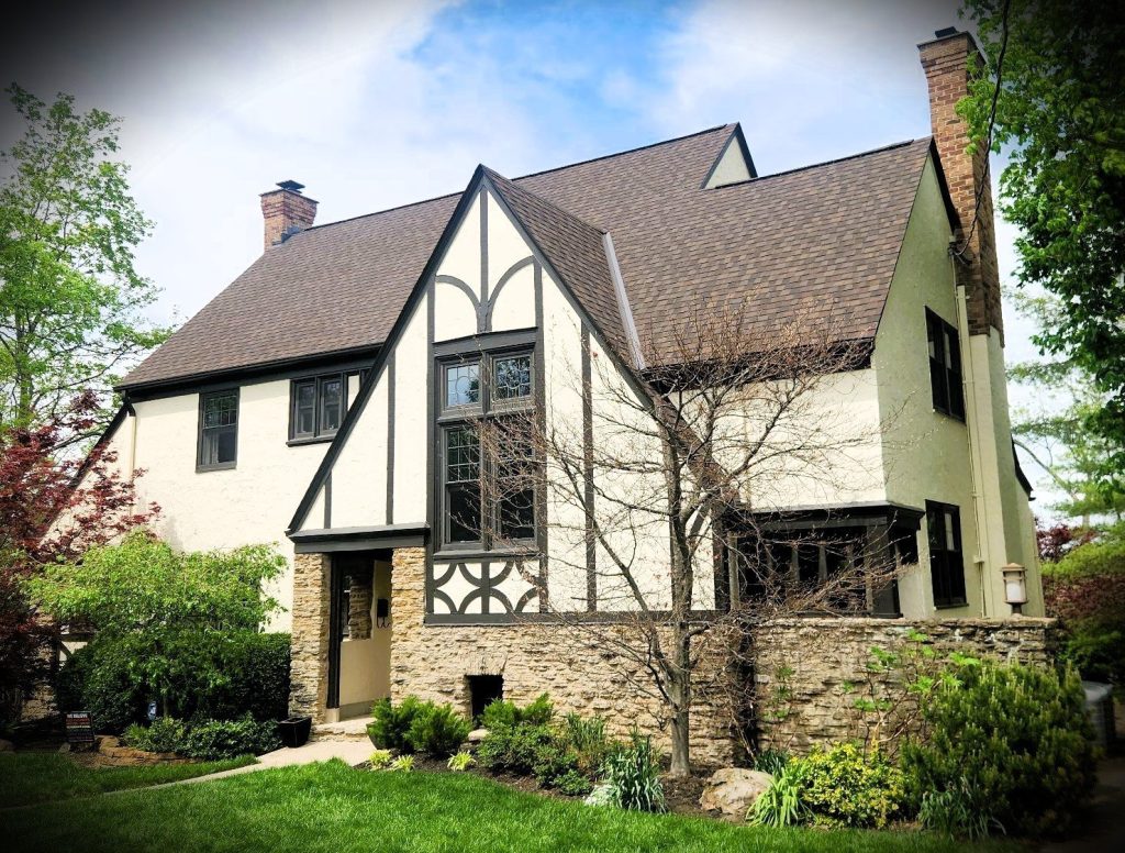 Residential roof replacement in Cincinnati, Ohio by Molloy Roofing Company